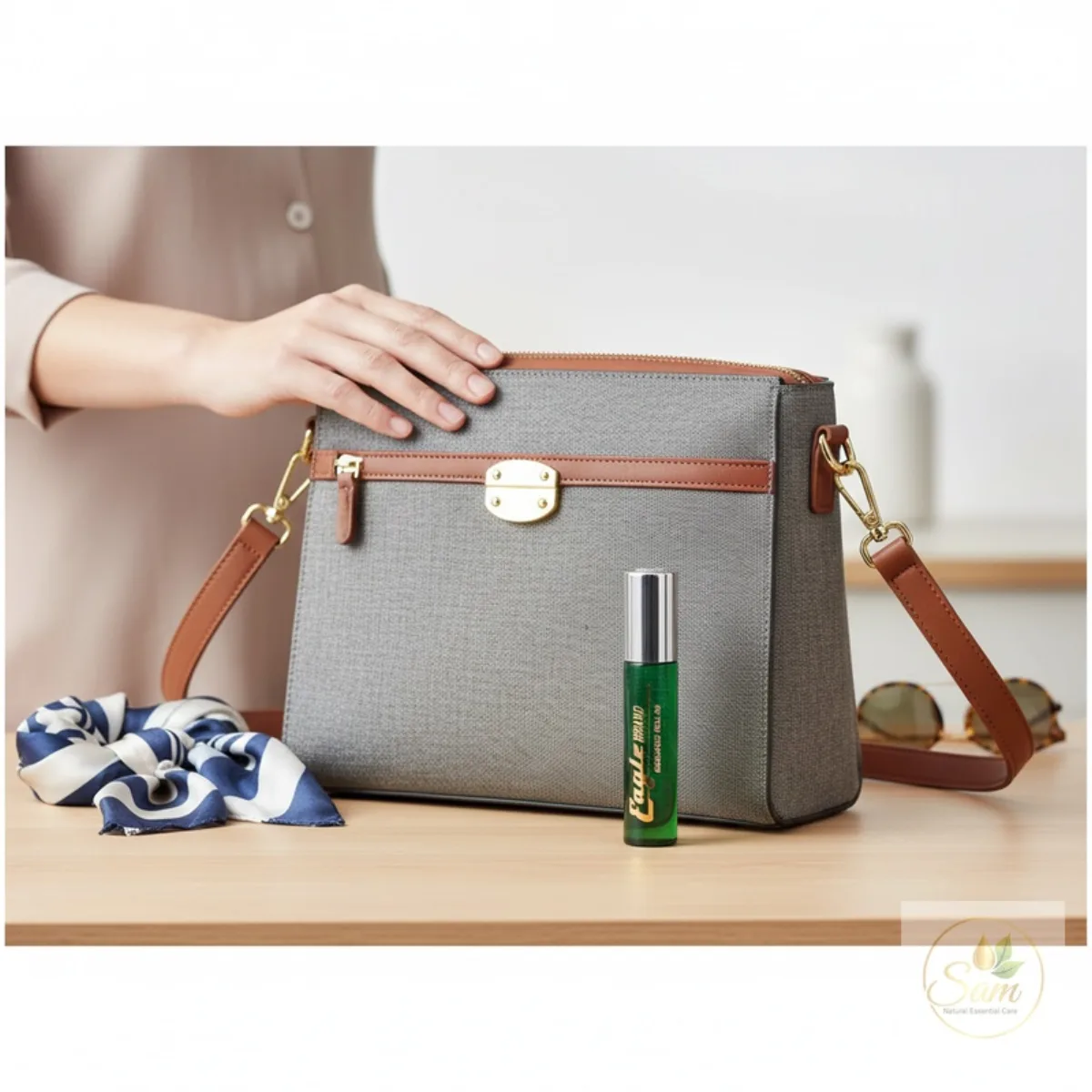 Dầu Con Ó dạng lăn 8ml 2